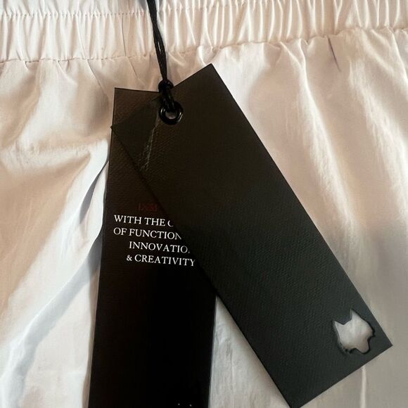 NWT Greyson Wind Ultra-Light Short Arctic White Sports Running Gym Workout Sz L - Picture 13 of 14